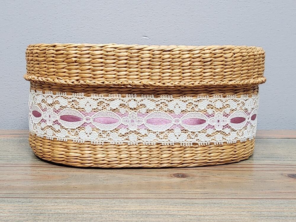 Vintage Oval Woven Sweetgrass Straw Basket with Lid 6" Boho Trinket Box Storage